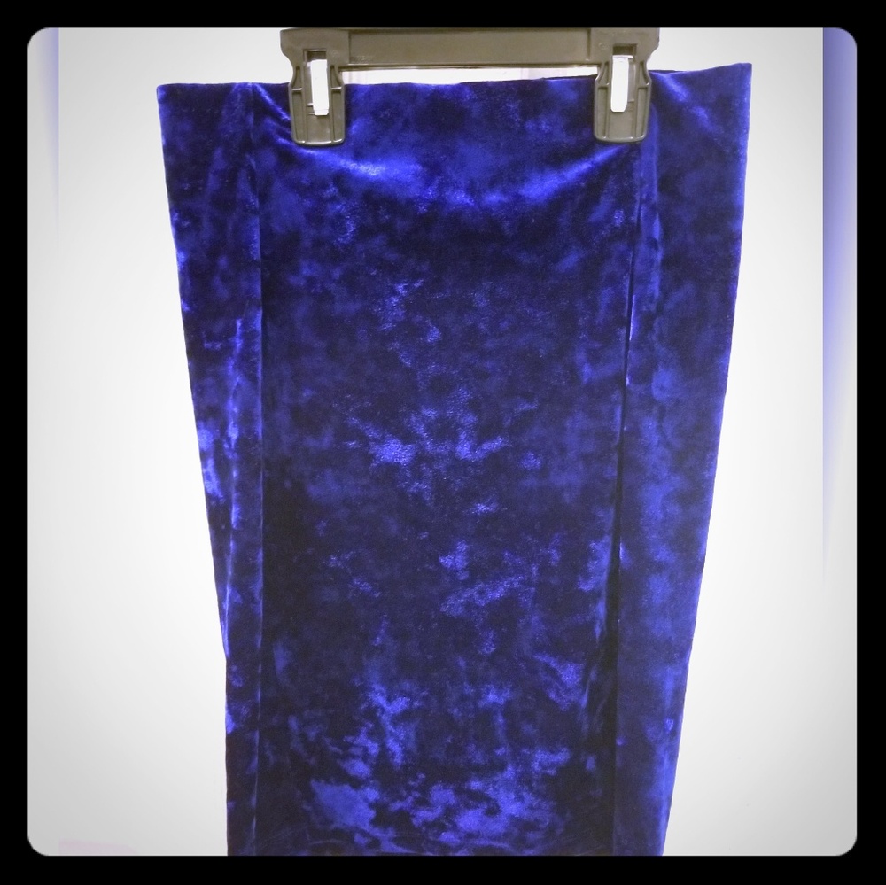 Forever 21 velveteen pencil skirt worn once